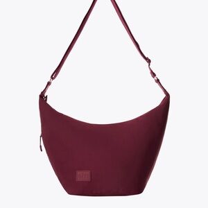 BEIS crescent catchall in burgundy